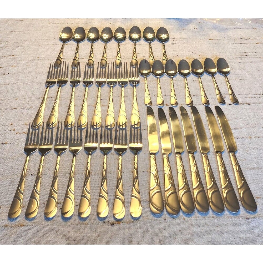 Pfaltzgraff "Garland Frost" Stainless Flatware 38 Pc Set - Near Service for 8